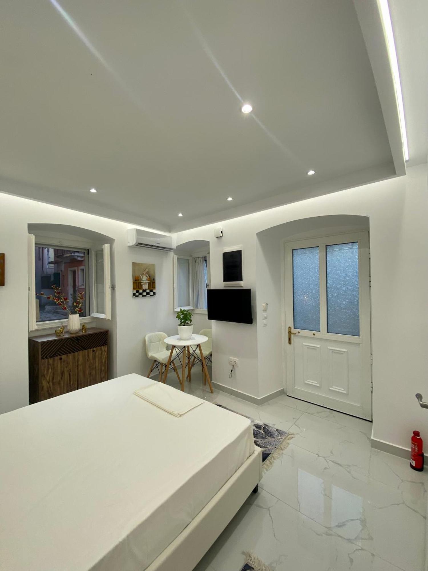 Corfu Port Art Studios Exterior photo